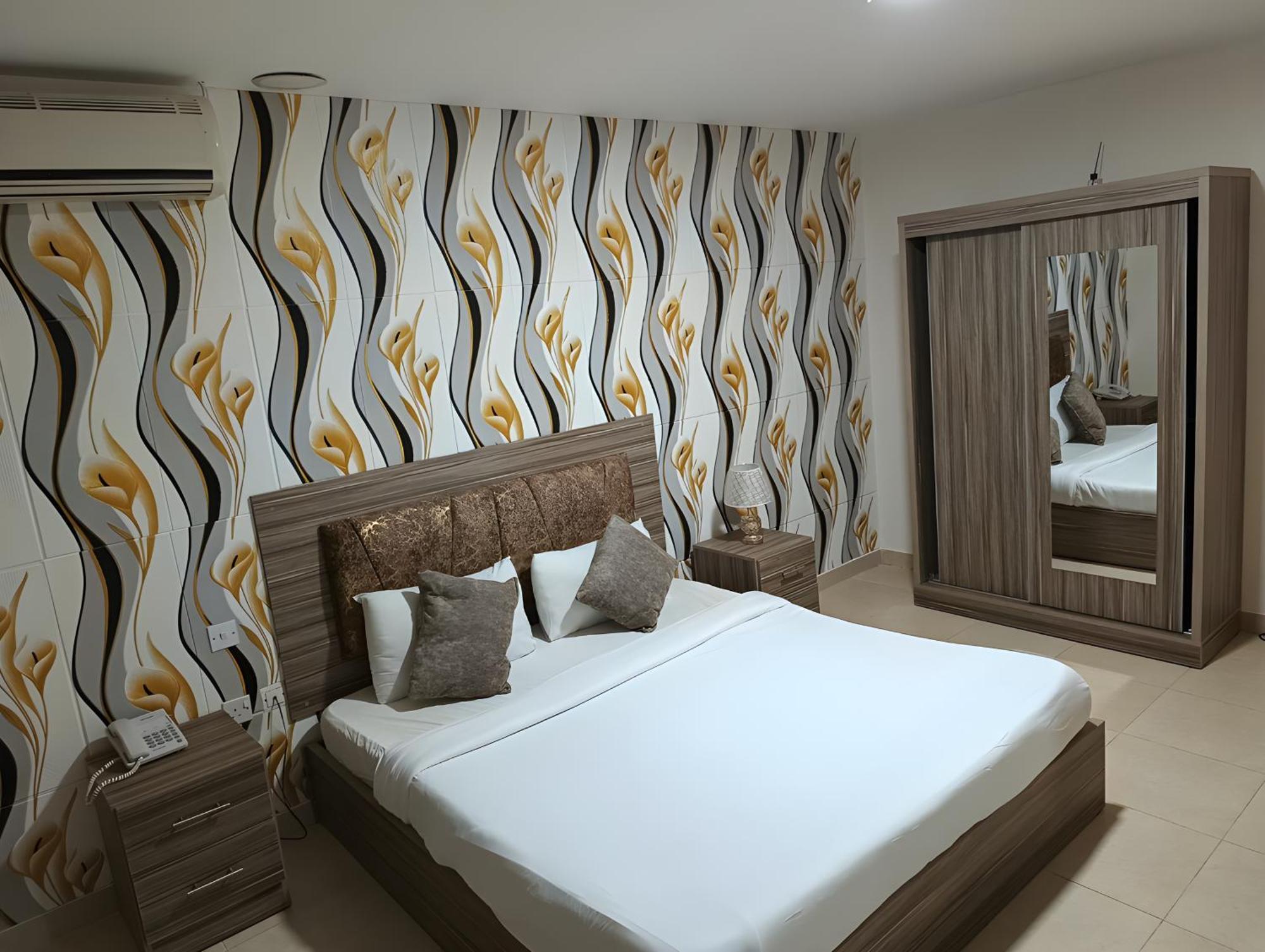 Rayan Hotel Apartments Amman Esterno foto