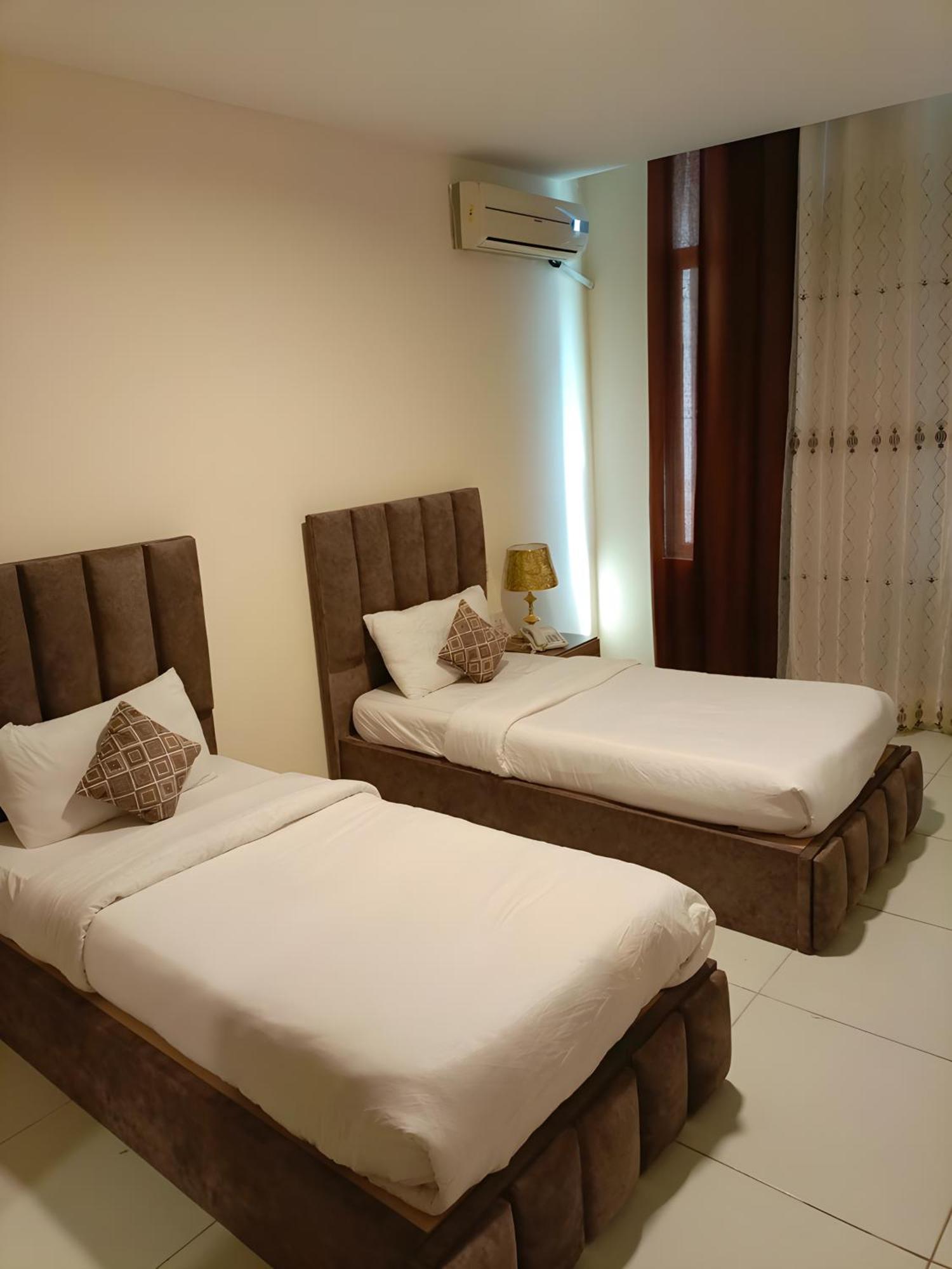 Rayan Hotel Apartments Amman Esterno foto