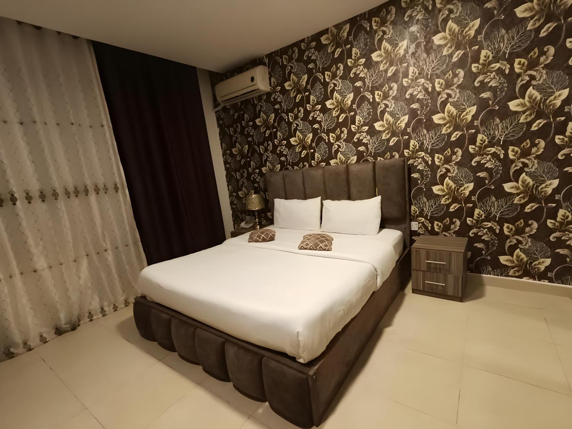 Rayan Hotel Apartments Amman Esterno foto